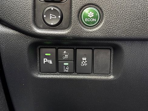 Certified 2025 Honda Passport EX-L image 19