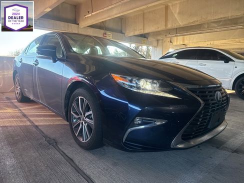 Used 2016 Lexus ES 300h image 1