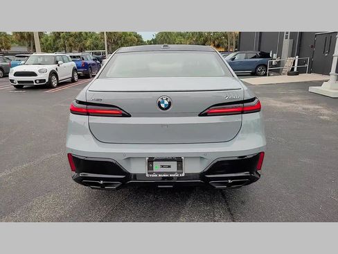 New 2025 BMW 760i xDrive 760i xDrive image 19
