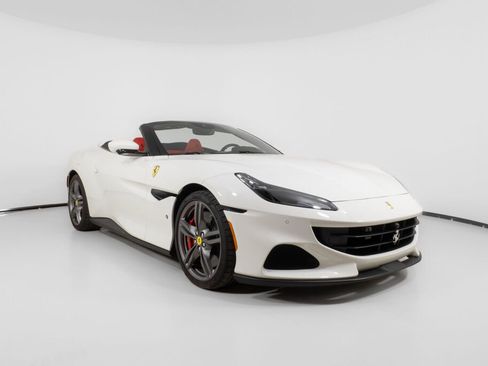 Used 2022 Ferrari Portofino M image 11