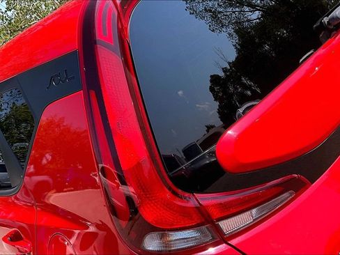 Used 2020 Kia Soul LX FWD image 40
