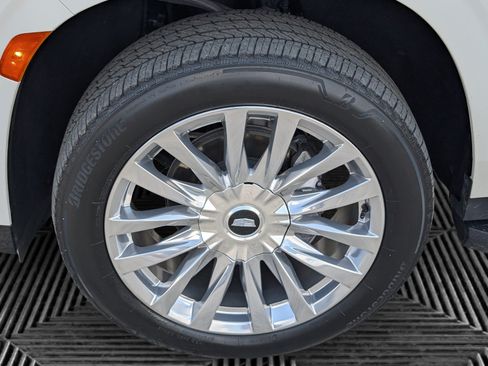 Used 2023 Cadillac Escalade Premium Luxury w/ LPO, Floor Liner Package AWD/4WD image 29