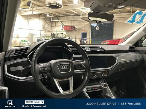 Used 2022 Audi Q3 2.0T Premium AWD/4WD image 15