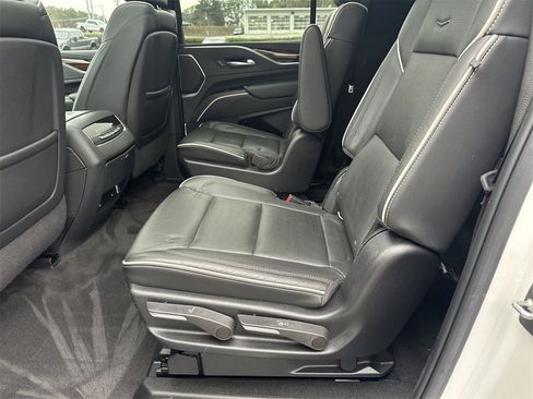 Used 2022 Cadillac Escalade ESV Premium Luxury w/ Performance Package image 19