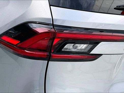 Certified 2025 Toyota Grand Highlander FWD image 21
