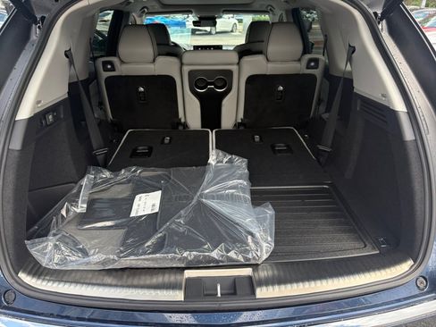 New 2026 Acura MDX SH-AWD w/ Advance Package image 15