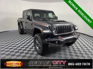 New 2025 Jeep Gladiator Mojave video 1