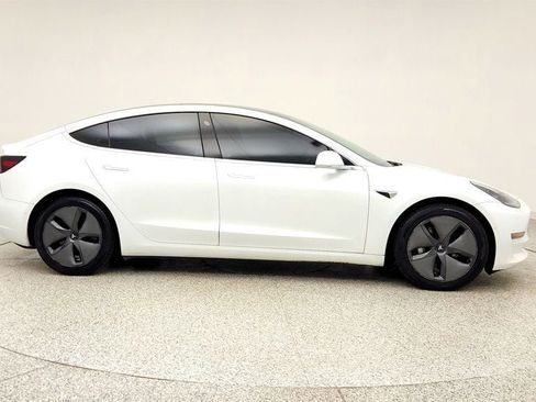 Used 2020 Tesla Model 3 Long Range image 4