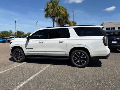 Used 2025 Chevrolet Suburban RST w/ RST Capability Package AWD/4WD image 12