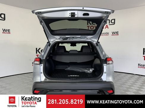 New 2026 Toyota Corolla Cross SE image 11