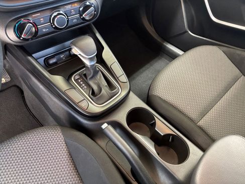 Used 2025 Kia Soul LX w/ LX Technology Package image 39