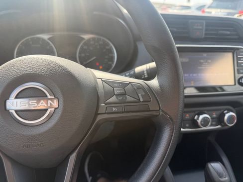Used 2023 Nissan Versa S FWD image 27