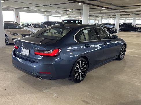 New 2026 BMW 330i Sedan w/ Convenience Package RWD image 7