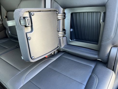 Used 2022 GMC Sierra 1500 SLT w/ X31 Off-Road Package image 17