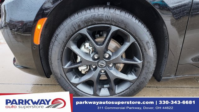 Used 2026 Chrysler Pacifica Select w/ S Appearance Package FWD image 10