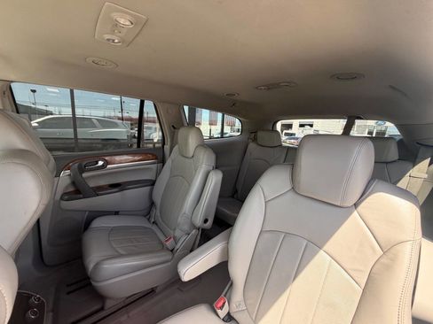 Used 2010 Buick Enclave CXL AWD/4WD image 12