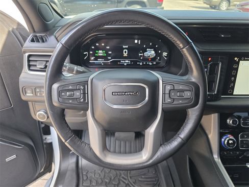 Used 2023 GMC Yukon Denali image 31