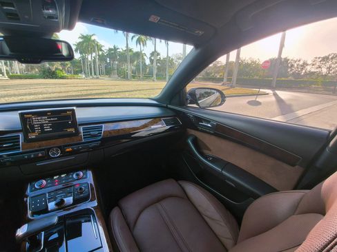 Used 2011 Audi A8 L 4.2 image 23