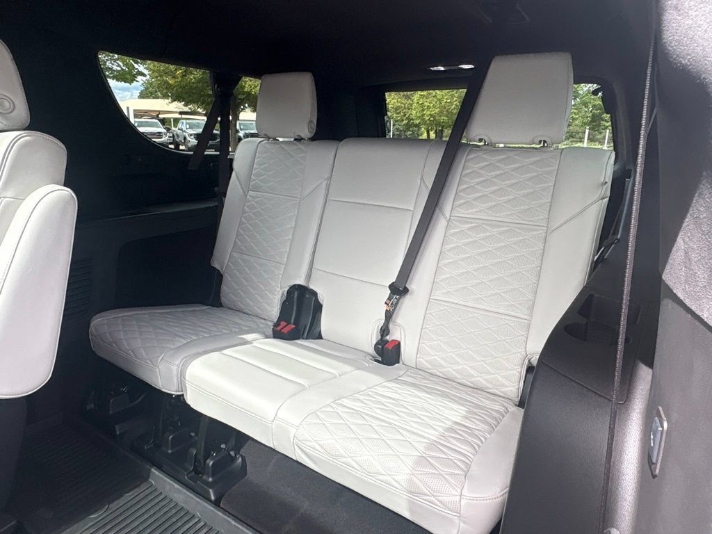 Certified 2025 Cadillac Escalade ESV Sport Platinum RWD image 21