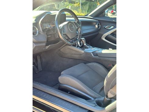 Used 2023 Chevrolet Camaro LT image 6