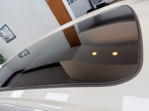 Used 2023 Volvo XC60 B5 Plus image 10