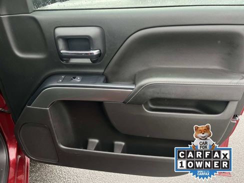 Used 2018 Chevrolet Silverado 1500 LT w/ LT Eassist Package image 17