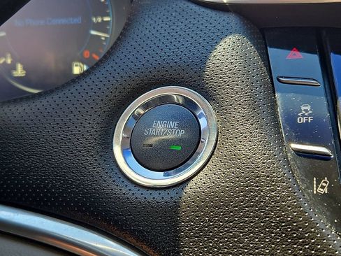 Used 2013 Cadillac XTS Premium FWD image 25