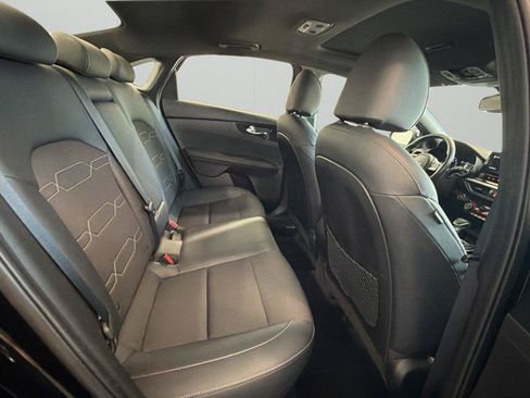 Used 2022 Kia Forte GT-Line w/ GT-Line Premium Package FWD image 13