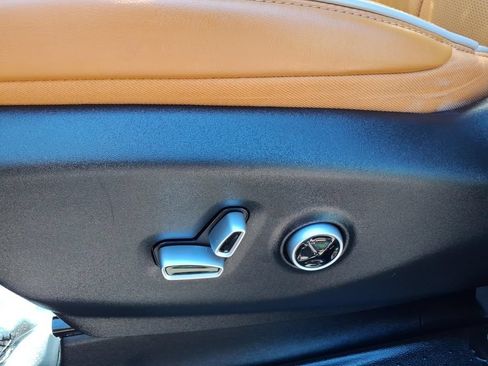 Used 2022 Chrysler Pacifica Pinnacle AWD/4WD image 15