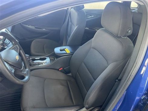 Used 2023 Chevrolet Malibu LS image 17