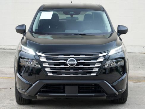 Used 2024 Nissan Rogue S AWD/4WD image 38