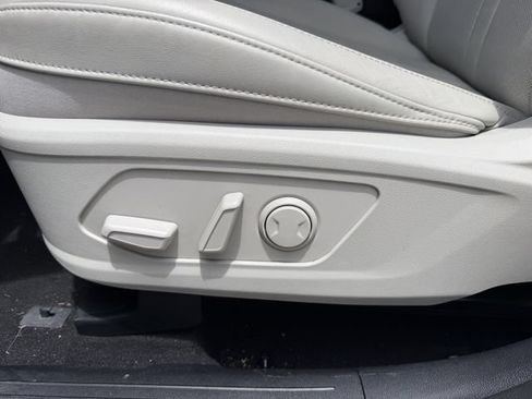 Used 2023 Kia Sorento EX FWD image 11