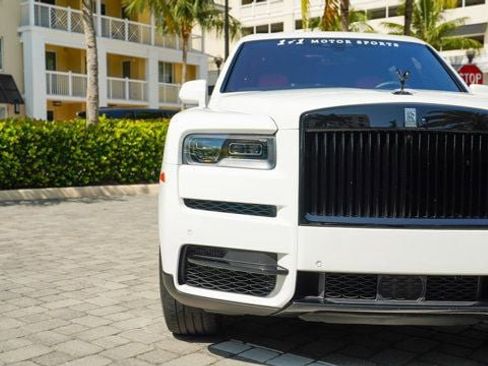 Used 2024 Rolls-Royce Cullinan image 8