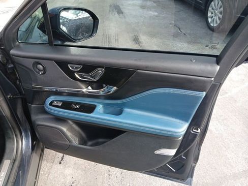 Used 2020 Lincoln Corsair Reserve image 15