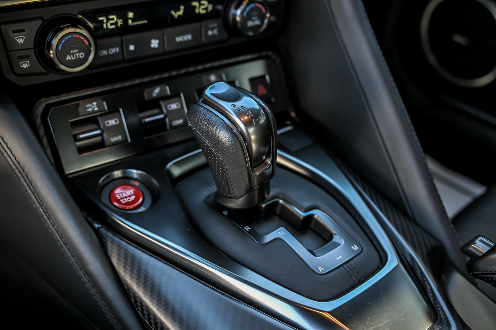 Used 2024 Nissan GT-R Premium w/ Premium Interior Package AWD/4WD image 42
