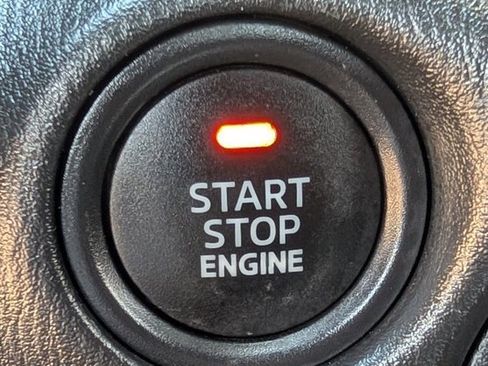 Used 2020 MAZDA MX-5 Miata Sport RWD image 25