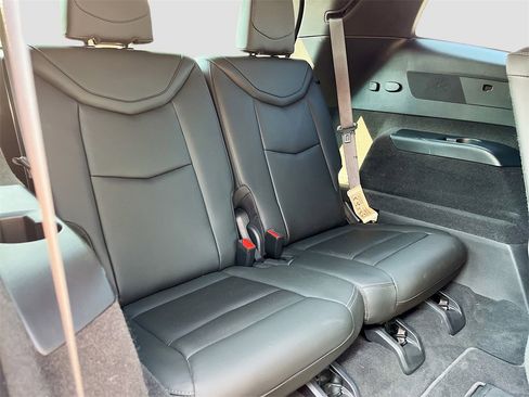 Used 2024 Cadillac XT6 Premium Luxury w/ Technology Package image 28