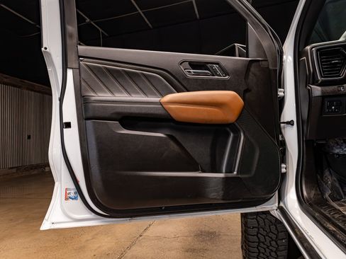 Used 2023 GMC Canyon AT4 w/ AT4 Premium Package image 27