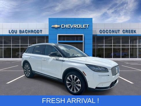 Used 2022 Lincoln Corsair Reserve w/ Equipment Group 201A image 2