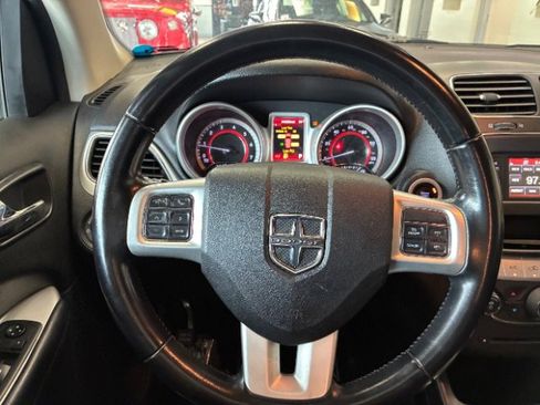 Used 2019 Dodge Journey SE w/ Connectivity Group image 17