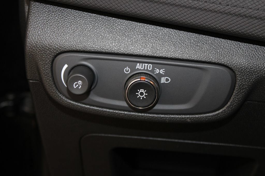 Used 2026 Chevrolet TrailBlazer LT FWD image 45