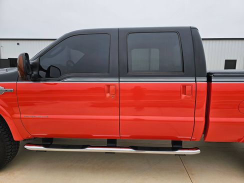 Used 2004 Ford F250 Harley-Davidson AWD/4WD image 23