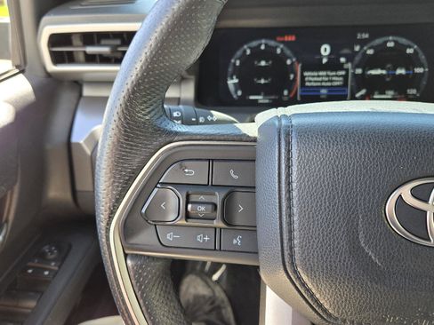 Used 2024 Toyota Tacoma TRD Off-Road AWD/4WD image 26