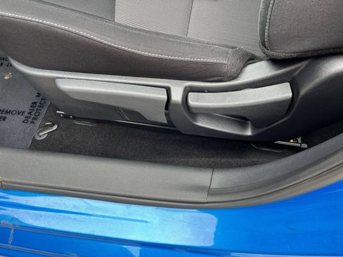 Used 2025 Nissan Sentra SV FWD image 18
