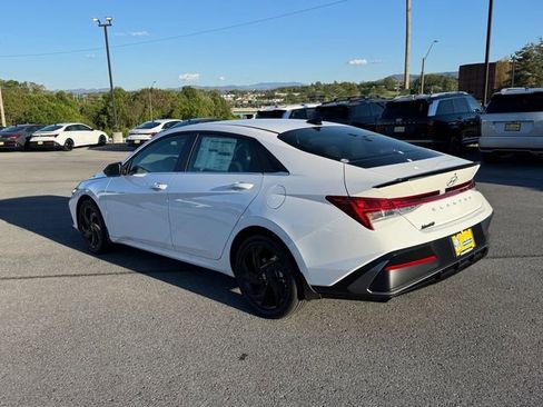 New 2026 Hyundai Elantra SEL Sport Premium FWD image 5