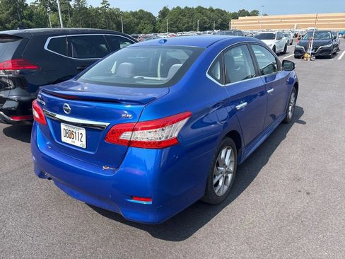 Used 2015 Nissan Sentra SR FWD image 2