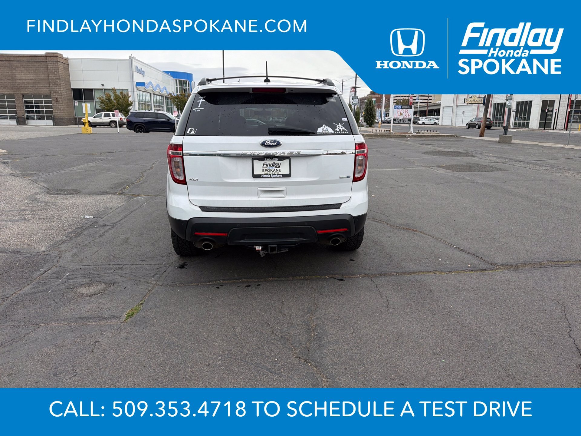 Used 2015 Ford Explorer XLT w/ Equipment Group 202B AWD/4WD image 4