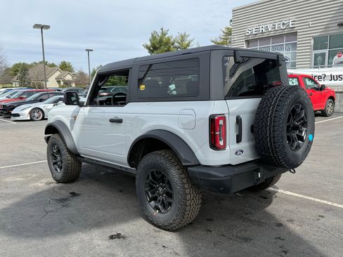 New 2026 Ford Bronco Badlands AWD/4WD image 4