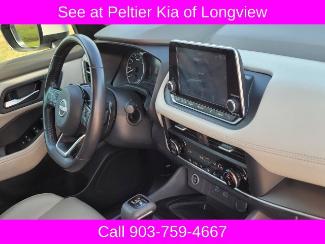 Used 2023 Nissan Rogue SV w/ SV Premium B Package FWD image 11