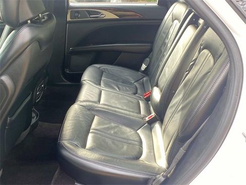 Used 2017 Lincoln MKZ Select w/ Select Plus Package image 9